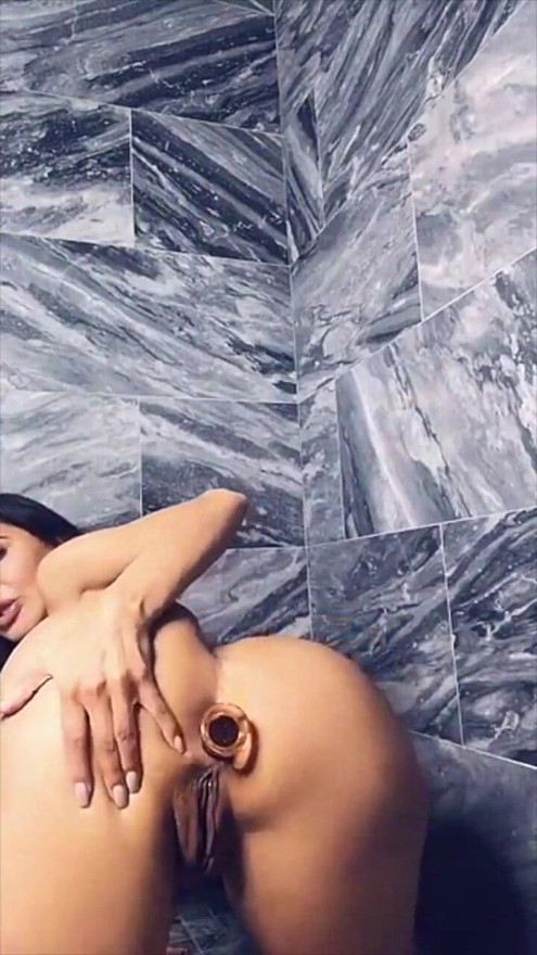 Lela Star Naughty Solo: Anal Plug & Pussy Play | Clip 2