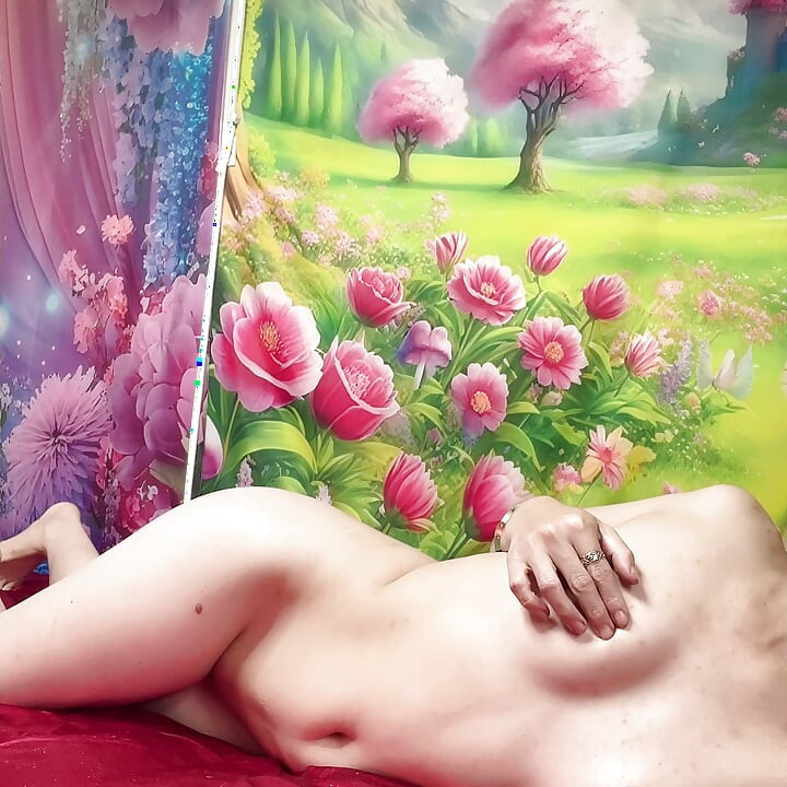 laying there show sexy ass beautifull