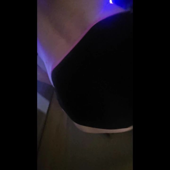 Tea Trans dancing smooth