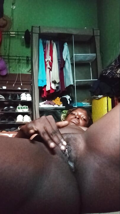 Muito ansiosa por sexo