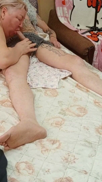 the son-in-law's sluggish cock gets hard and cums after a blowjob | Clip 3