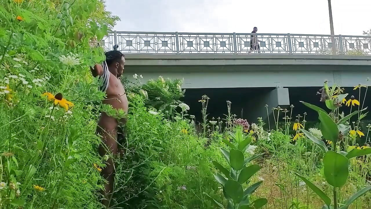 Caught Naked in Public!! Kennie Jai Jerks for All to See!!