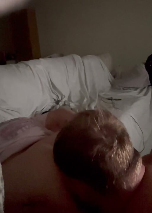 Comendo a Bunda Suja Da Esposa Gordinha Com Peidos No Nariz