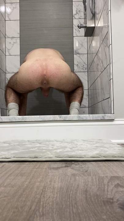 Pushing more nut out of my pussy