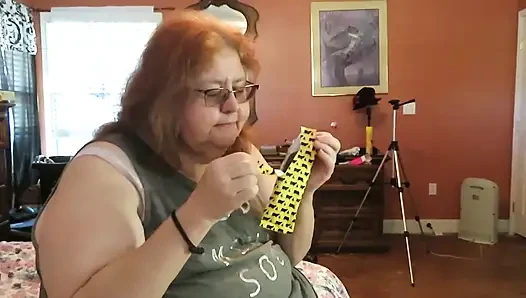 BBW nurse Vicki enjoys eatting a chocolate vanilla ice cream popsiscle