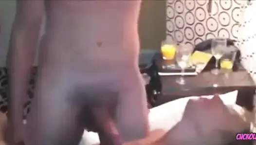 Милфа куколда - жена, которая изменяет