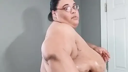 Semua diminyaki!