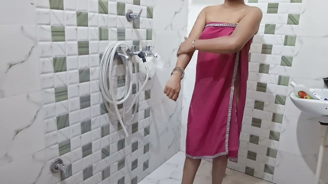 Who wants to fuck me, I'll enjoy fucking