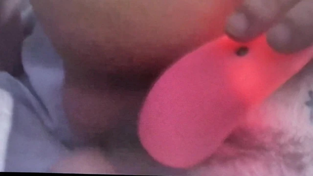 Texas tattooed teacher cum dumpster dildos her pussy
