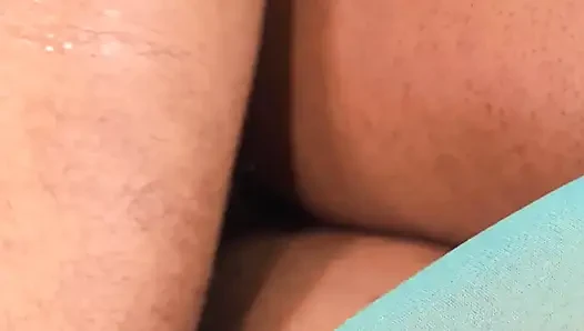 Adegan pantat bahenol cewek semok kulit hitam ini dientot habis-habisan sama kontol raksasa pria kulit hitam