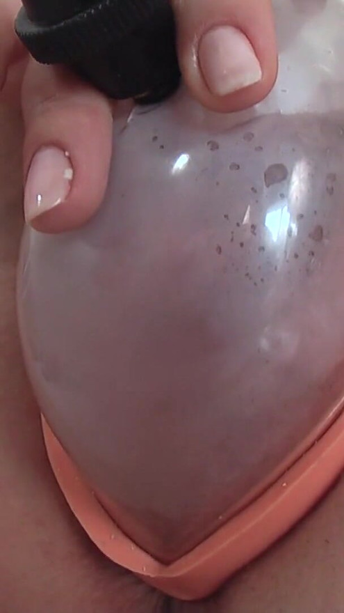 Pizdă pump, vibrator anal - vrei să o fuți pe această curvă? | Clip 2