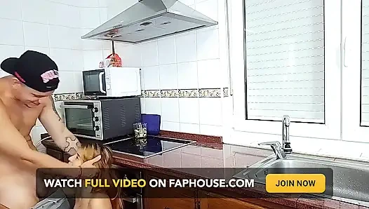 Я обожаю секс с моим бойфрендом и когда он трахает меня очень жестко