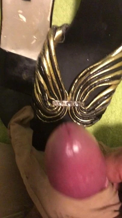 Cum nylon or shoes