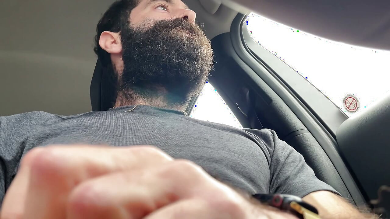 Guy Woof Jerks Off in His Car Full Video on JFF