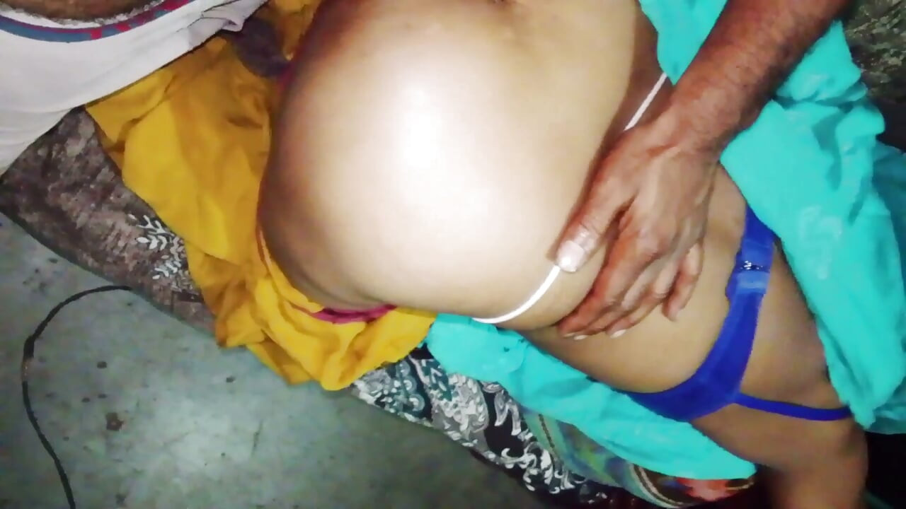 Monika bhabi ki gaand chudai desi housewife ko ghodi bnakar choda
