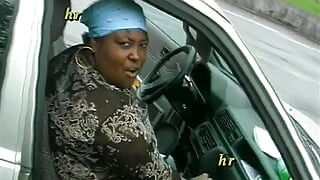 C’est scandaleux ! Vidéos porno envoyées à ma mère des années 90 n° 10 - Sexe dans