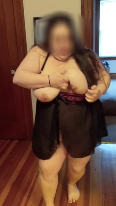 Bbw wife dancing