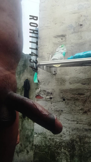Desi Big 8 inches Penis handjob and sperm out Cummings all overthe floor.