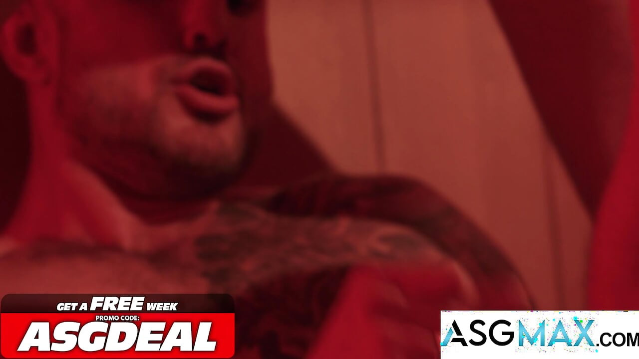 DISRUPTIVE FILMS - Beefy Stud BLAIN O'CONNOR Gay Anal Compilation