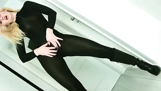 Spandex Catsuiit ve Lateks Eldivenler