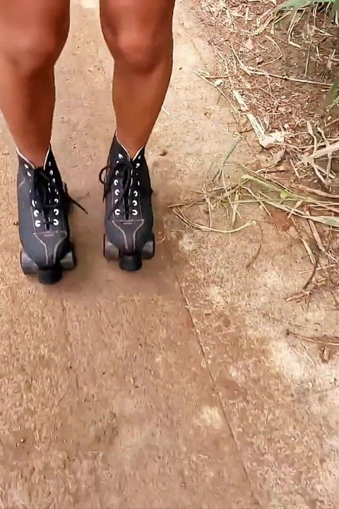 Naughty Rollerskater