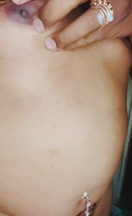 Indische femboy masturbatie deel 1