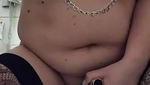 Интенсивная сессия скачки на дилдо с палочкой, заканчивающаяся оргазмом