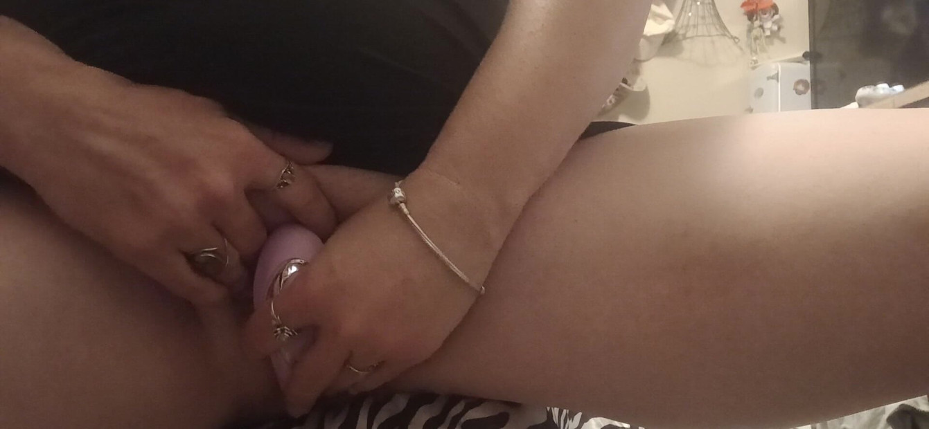 Mit der muschi spielen