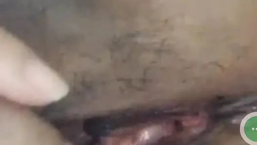 Close up memainkan memeknya yang basah