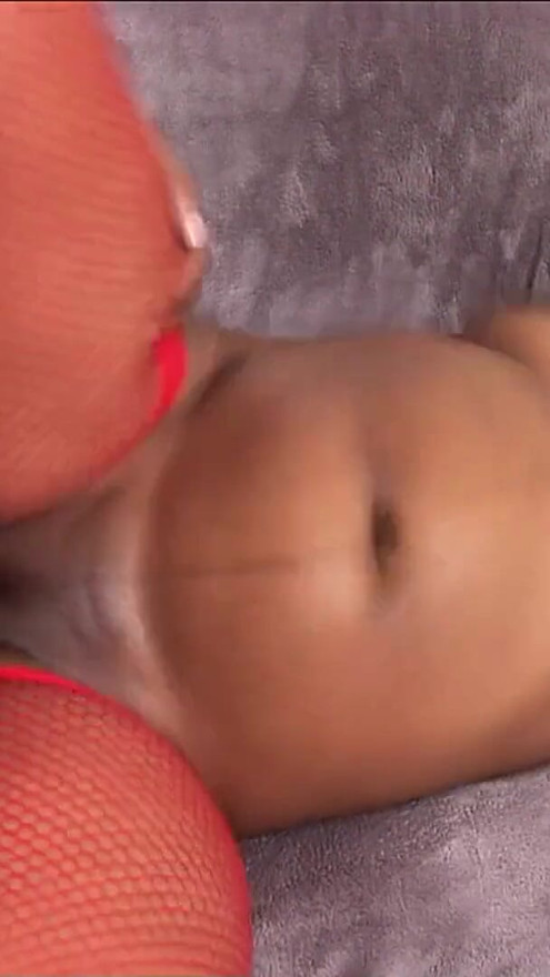 CURVY BIGGEST BOOTY EBONY MOM BROWNIE DELUXXX FUCKED SLOPPILY | Clip 2