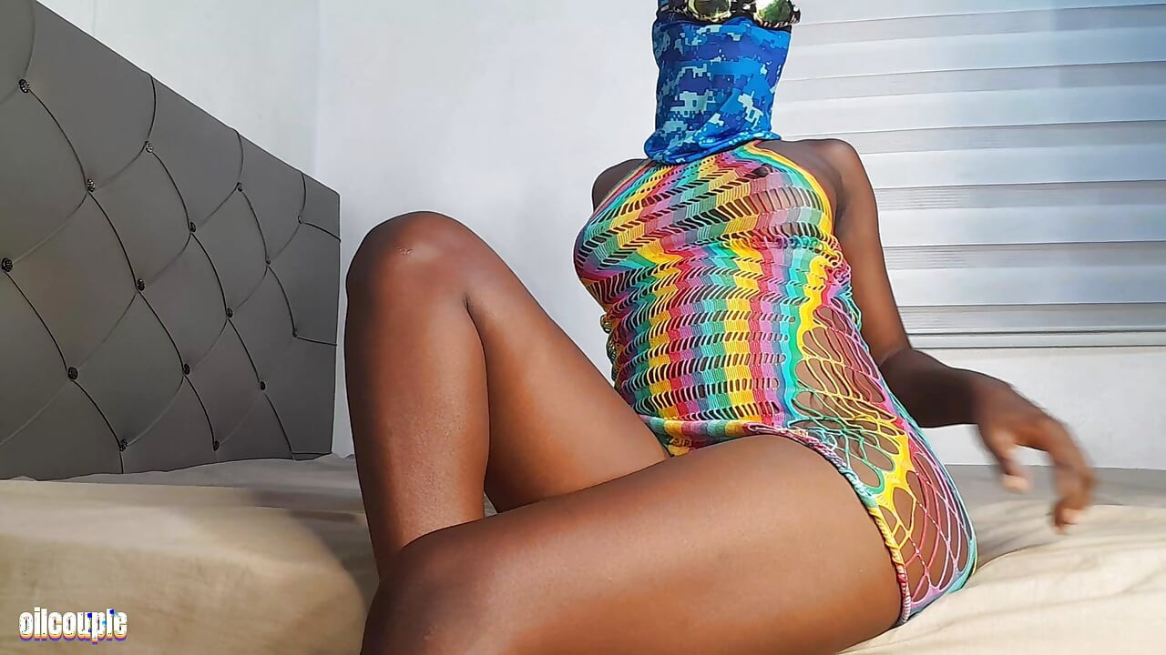 Horny slim thick is new here. show some love