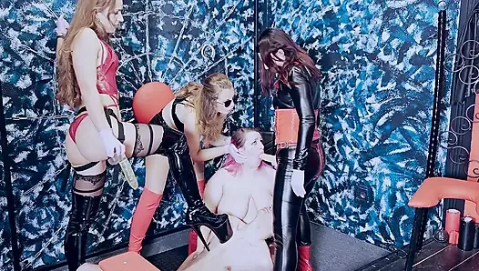 Zeida ve zara lady anebelle budapeşte intergender yarak emiyor - köle kız ve köle oğlan