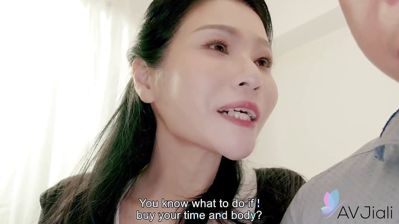 Xian'erai Is a Horny Sugarmommy Who Loves Young Men
