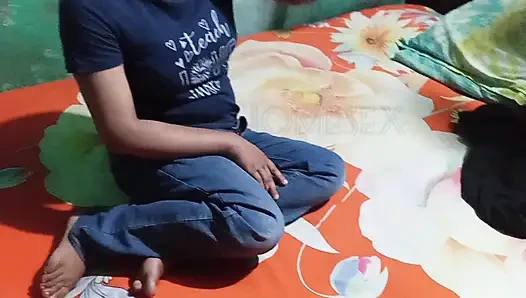 Pacar cantik Bangladesh ngentot di rumah