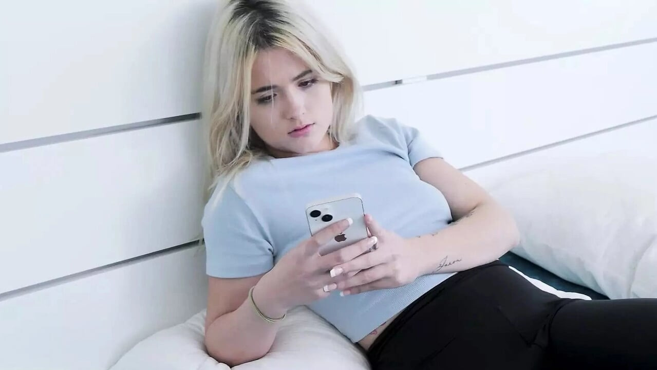My Step Daughter Has Been Getting Into A Lot Of Trouble Because Of Her High Sex Drive - DadCrush