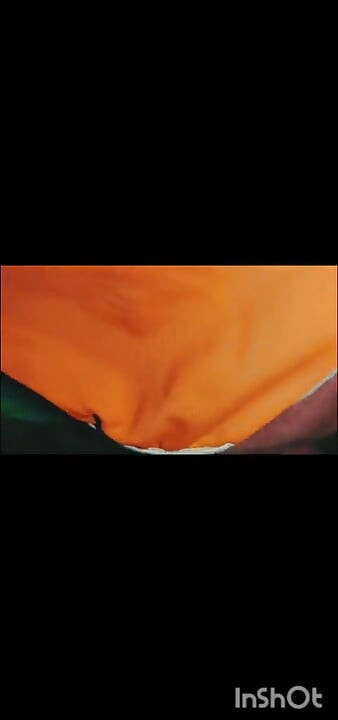 Load Karl Hole with Cream