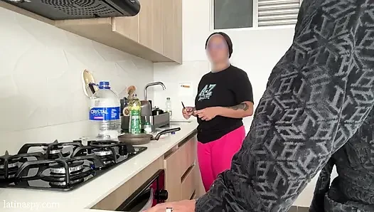 Küche mit latina-titten teil 1