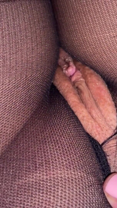 I'm a dirty slut with a wet hole. | Clip 1