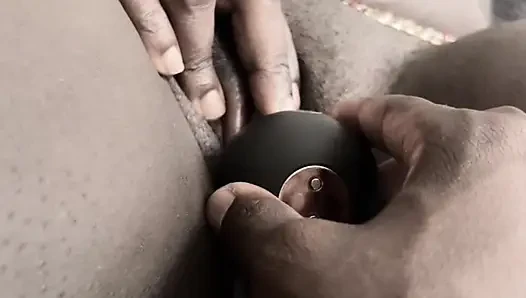 Ich Bin Nur Ein Spielspielzeug Für Meinen Papi. Er Isst Meinen Arsch Und Bring Mich Mit Diesem Spielzeug Zum Kommen