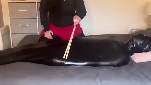 Unterwürfig ohne Ausweg