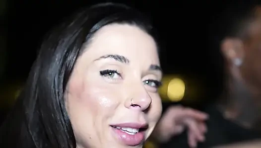 PUBLIC SEX in Barcelona. Latina Luiza Marcato And Jesus Reyes's BBC