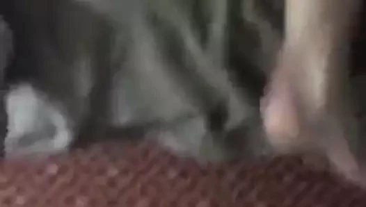 Bir sürtüğü sikiyor