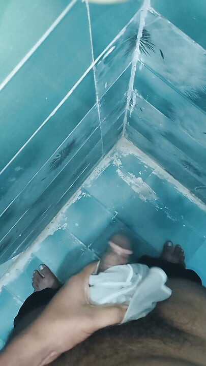 The lone boy hit his sister-in-law in💦 the pants.