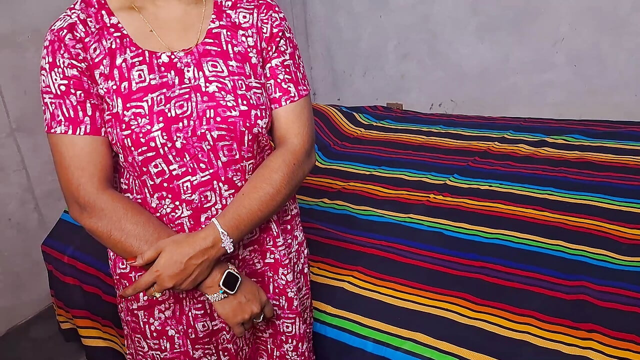 Desi Indische Aziatische stiefzus stiefbroer romantisch neuken op zijn hondjes lekker video