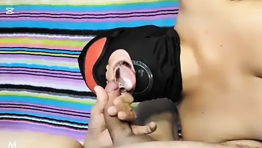 Desi India Deepthroat Goddess - dalam & ludah ke mana-mana