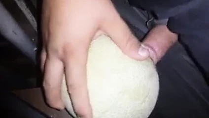 Bir amtaloupe sikişiyor
