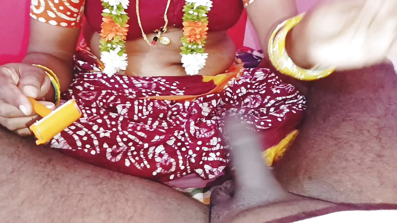 Indian Beautiful Saree Stepmom Fucking Stepson Telugu Dirty Talks.