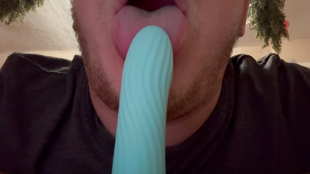 Mengisap Dalam Gerakan Lambat - Dildo