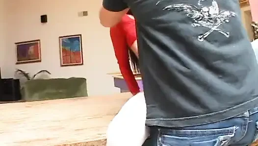 Kedua lubang cewek kurus ini dientot habis-habisan sampai dicrot di dalam sama kontol besar