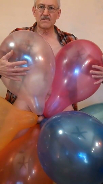 Balloonbanger 81) Balloon Cluster Fuck, Cum and Pop with GL700 Blimp Balloon | Clip 1
